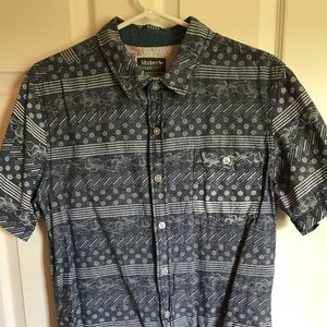 Button up short sleeve shirt